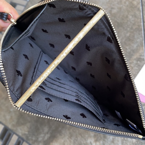 Kate Spade medium Lzip wristlet - Picture 9 of 16